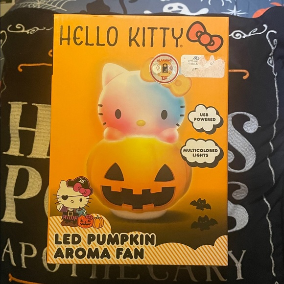 Hello Kitty Led Pumpkin Aroma Fan - Picture 3 of 3